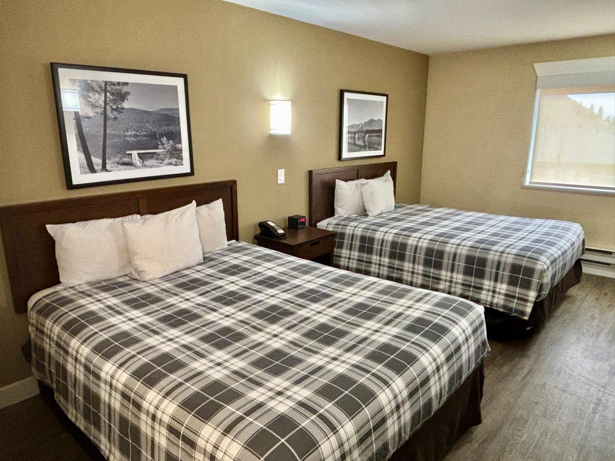 Rodeway Inn & Suites Kamloops Exterior foto